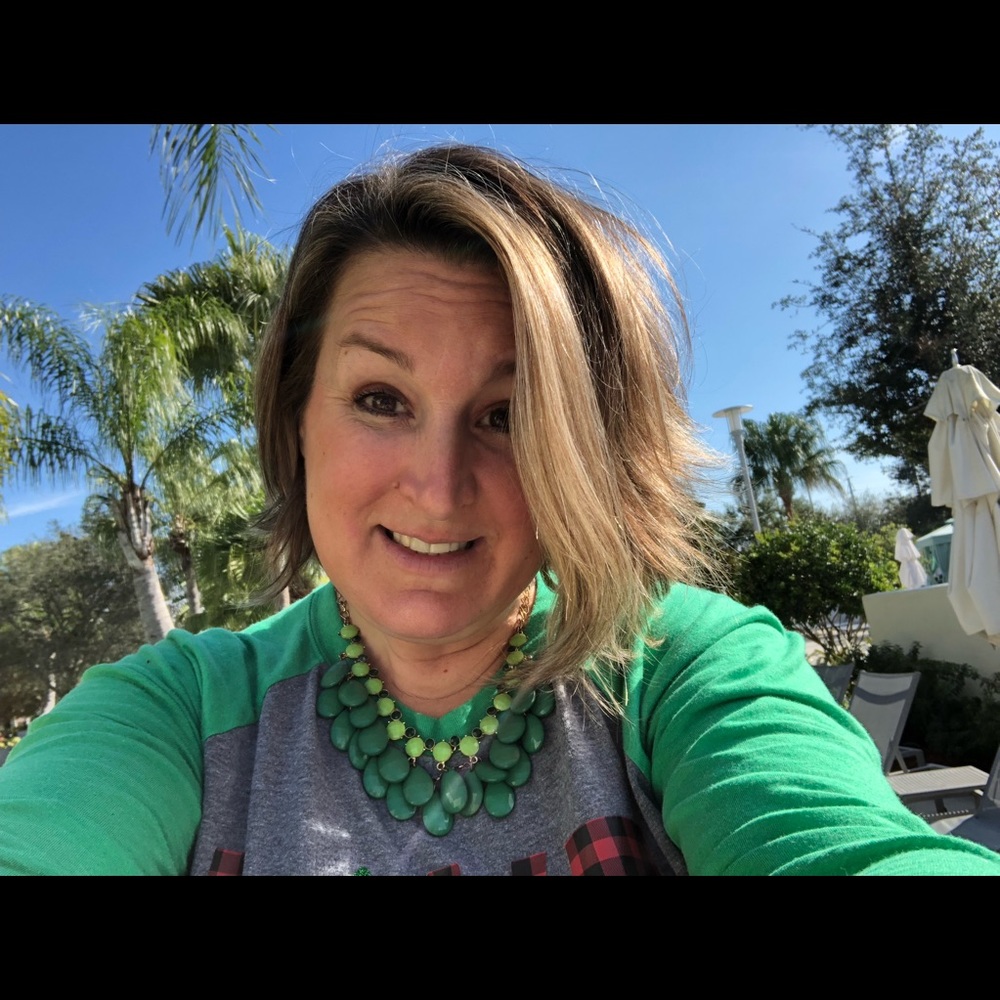 Meet your Posher, Kelli